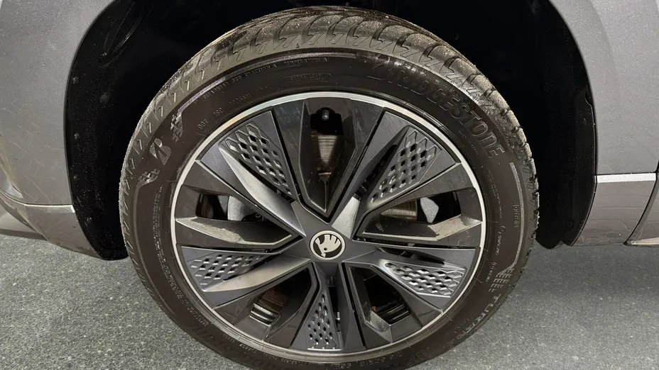 SKODA Karoq -