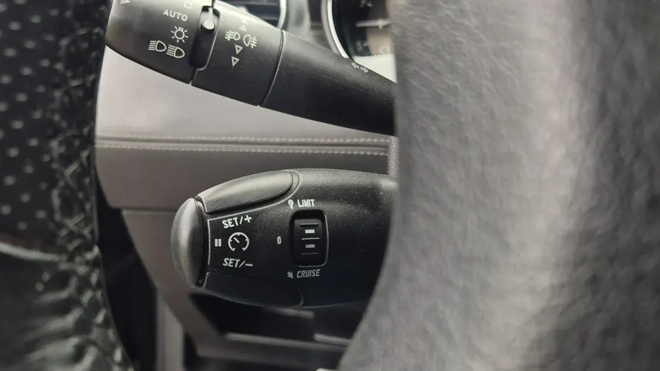 PEUGEOT RCZ -