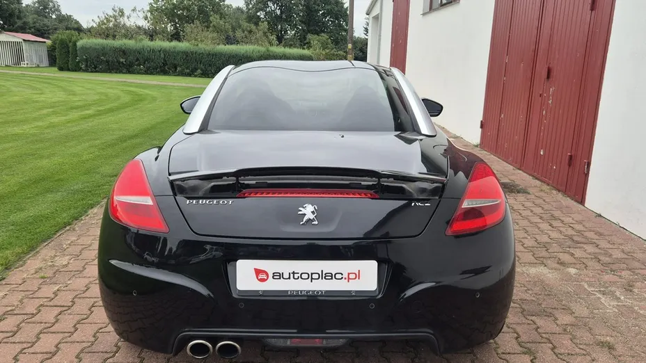 PEUGEOT RCZ -