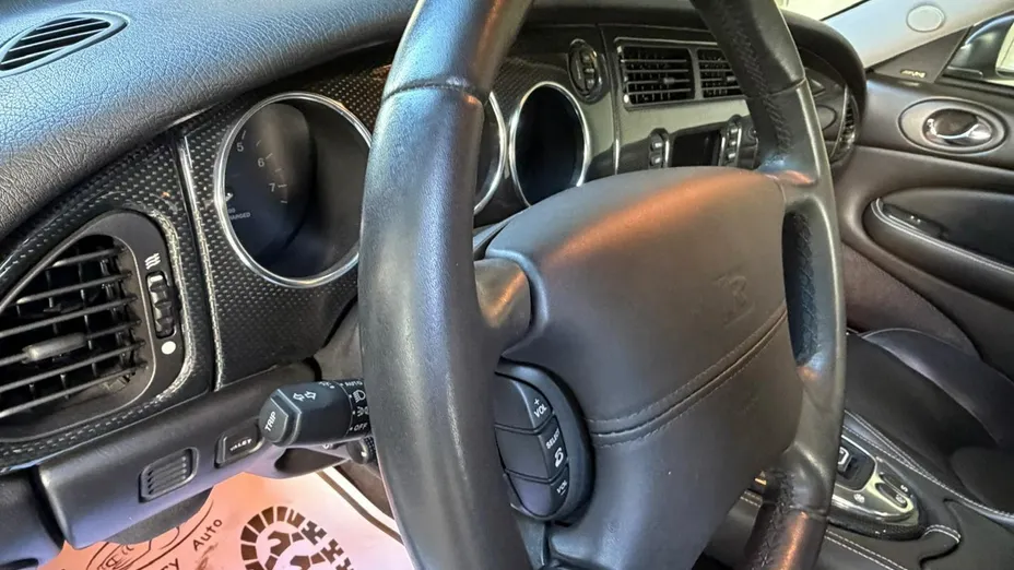 JAGUAR XK -