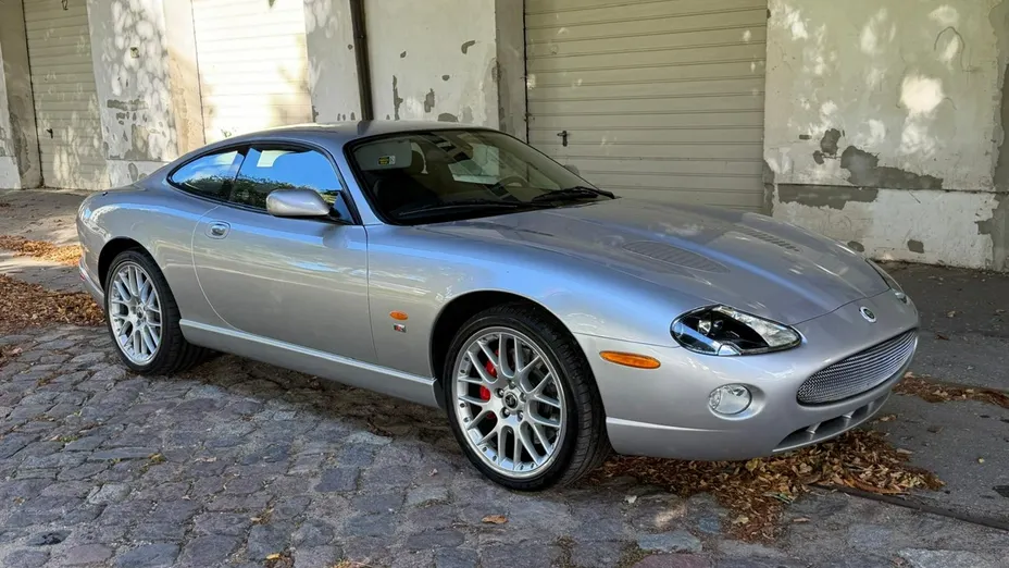 JAGUAR XK -
