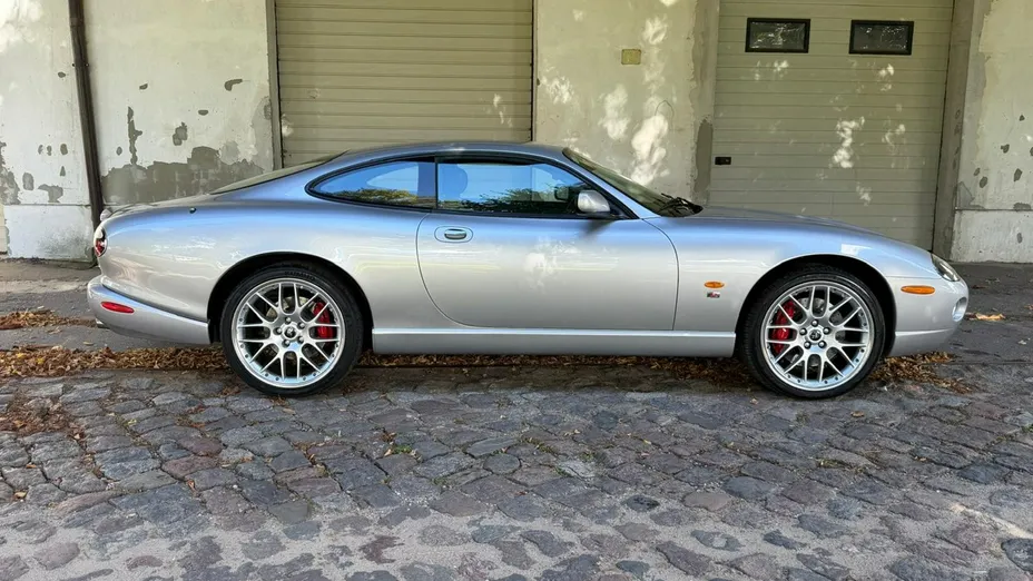 JAGUAR XK -