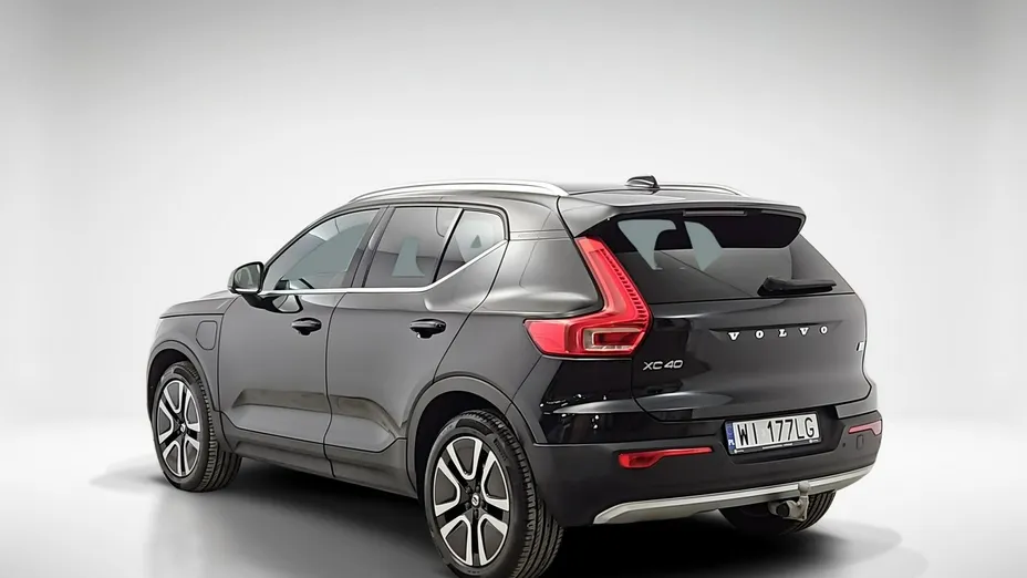 VOLVO XC40 -