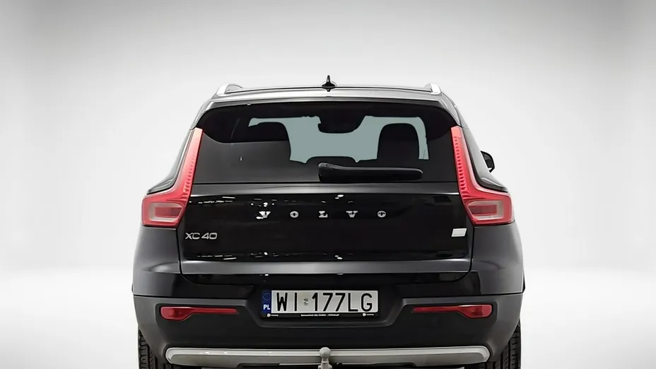 VOLVO XC40 -