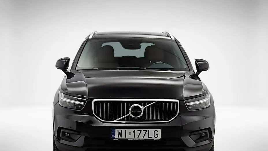 VOLVO XC40 -