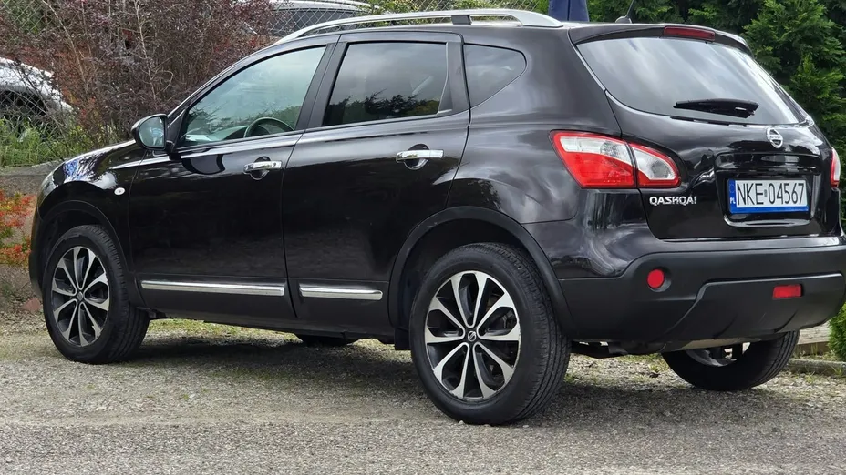 NISSAN Qashqai -
