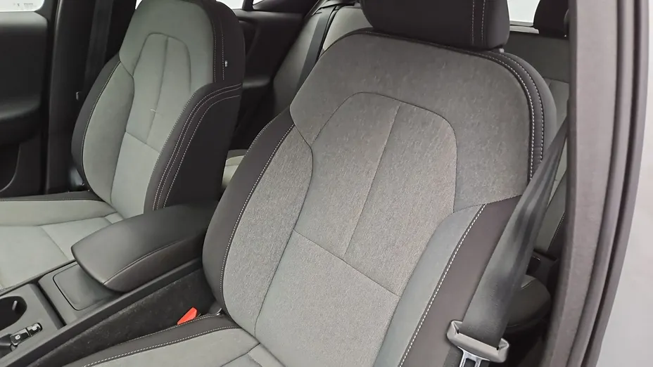 VOLVO XC40 -