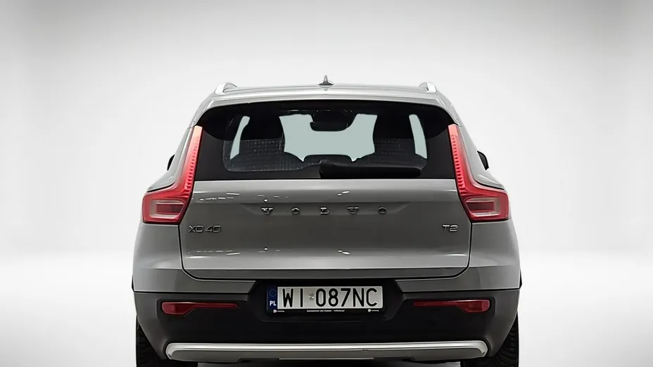 VOLVO XC40 -