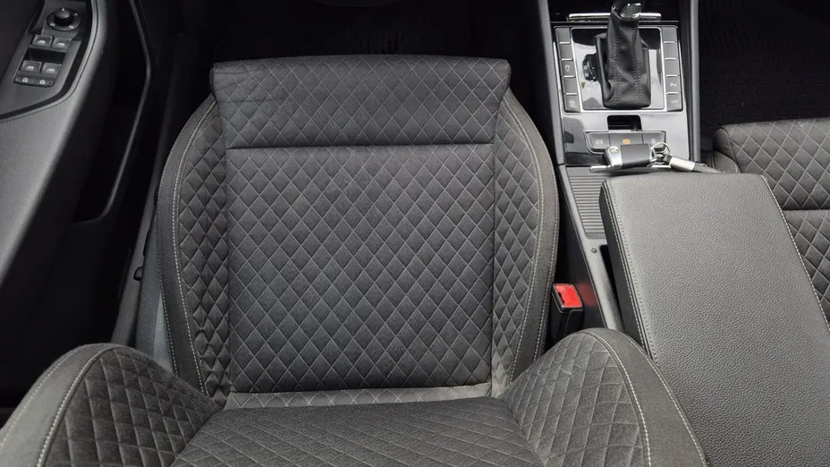 SKODA Superb -