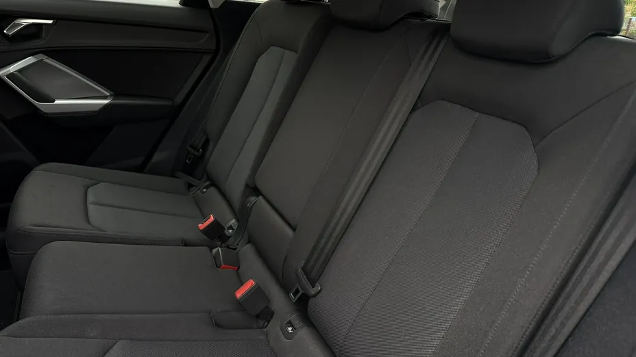 AUDI Q3 -