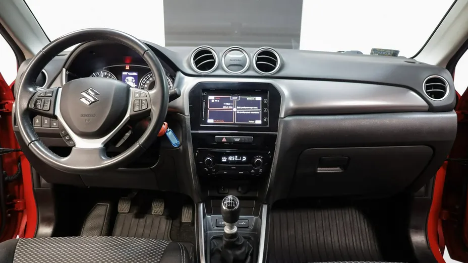 SUZUKI Vitara -