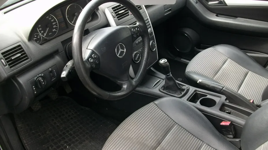 MERCEDES-BENZ A Klasa -