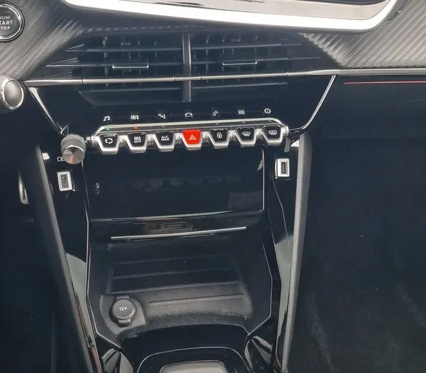 PEUGEOT 2008 -