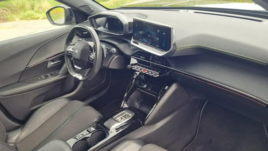 PEUGEOT 2008 -
