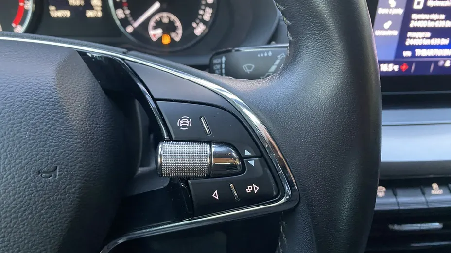 SKODA Octavia -