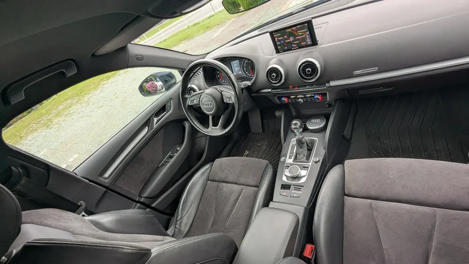 AUDI A3 Sportback -
