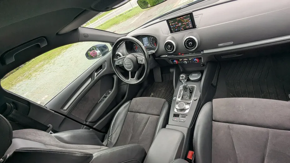 AUDI A3 Sportback -