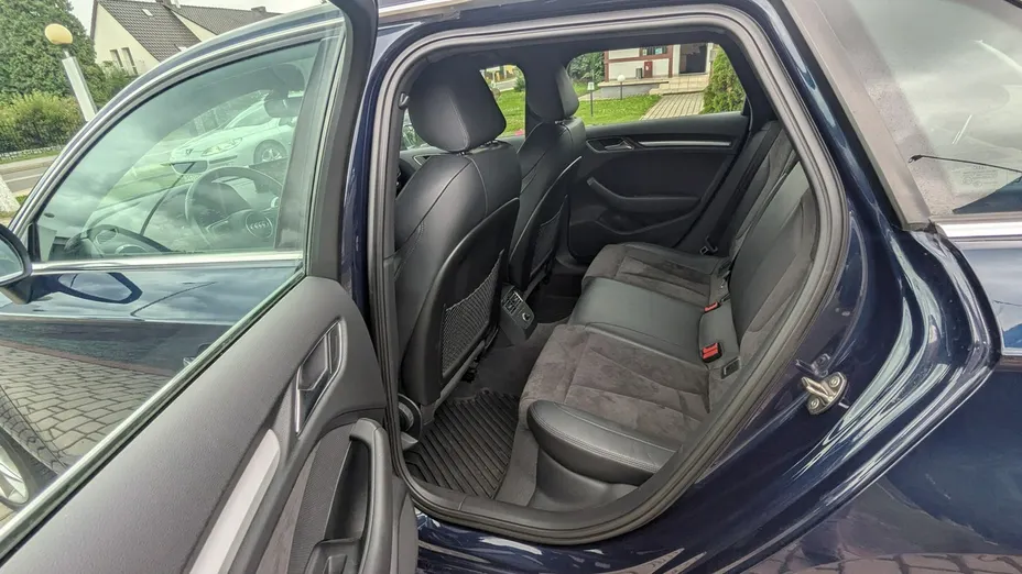 AUDI A3 Sportback -