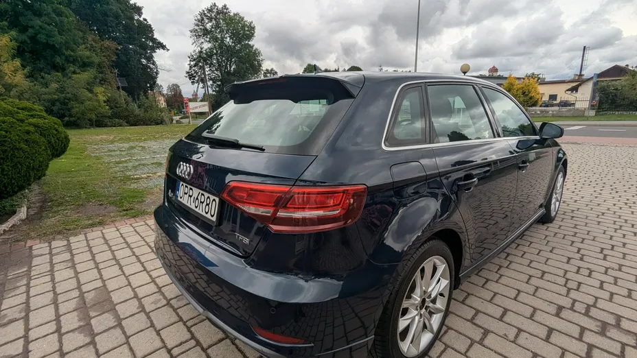AUDI A3 Sportback -