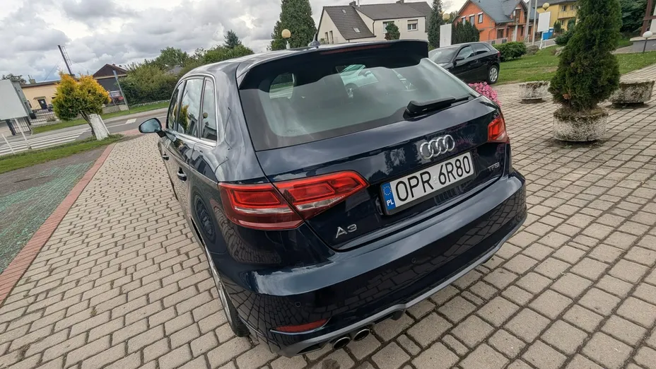 AUDI A3 Sportback -