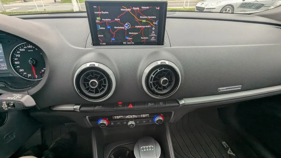 AUDI A3 Sportback -