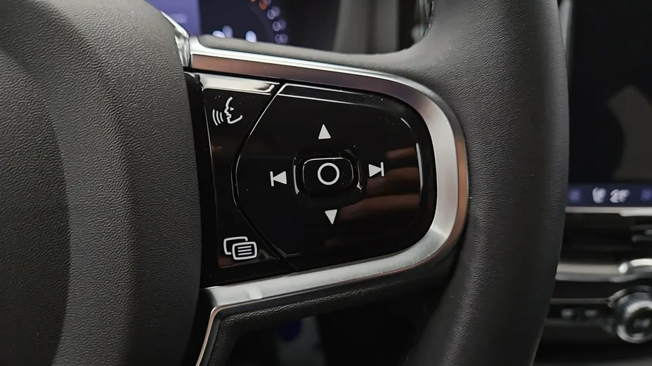 VOLVO XC60 -
