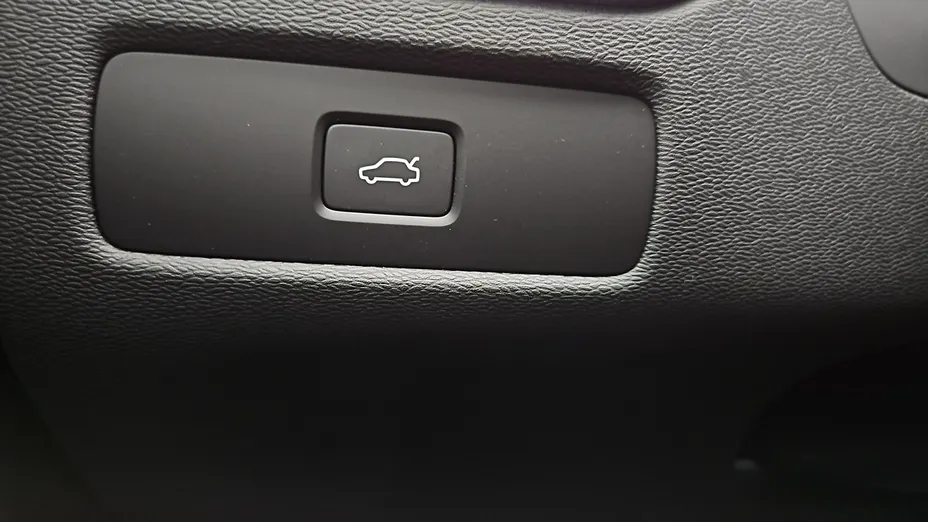 VOLVO XC60 -