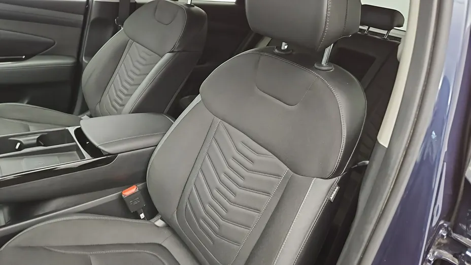 HYUNDAI Tucson -