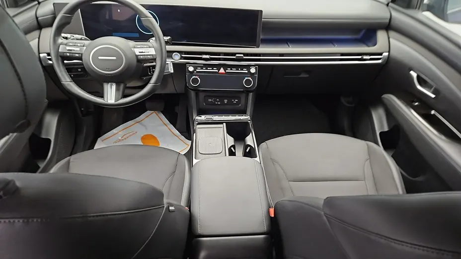 HYUNDAI Tucson -
