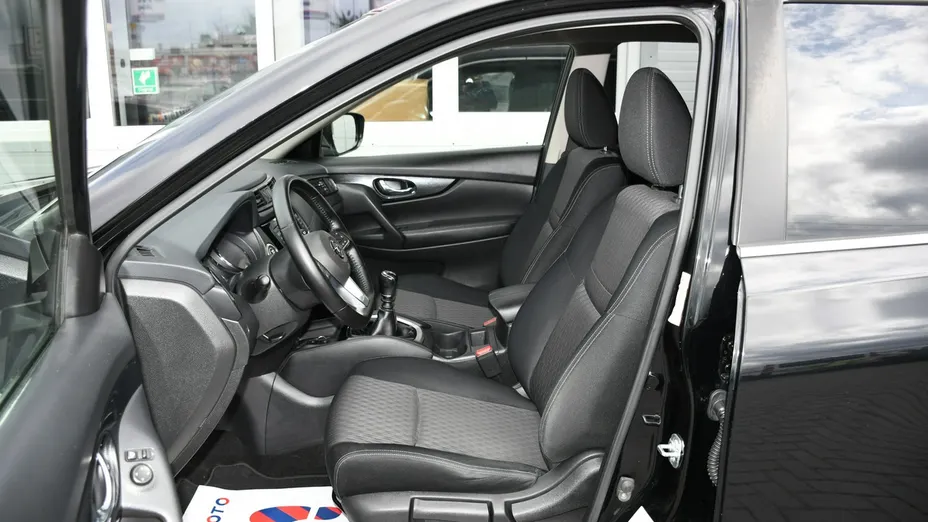 NISSAN X-Trail -