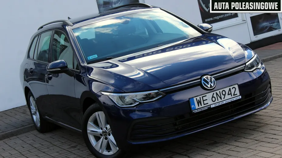VOLKSWAGEN Golf -