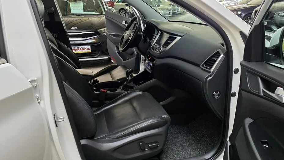 HYUNDAI Tucson -