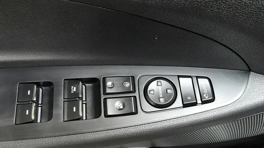 HYUNDAI Tucson -