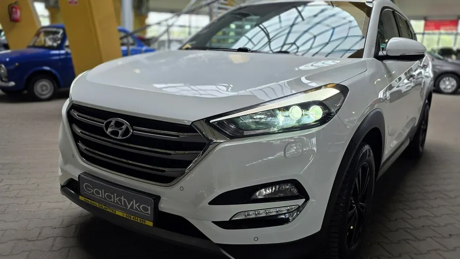 HYUNDAI Tucson -