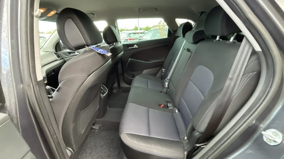 HYUNDAI Tucson -