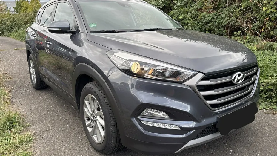HYUNDAI Tucson -