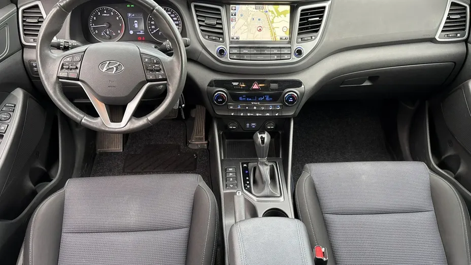 HYUNDAI Tucson -