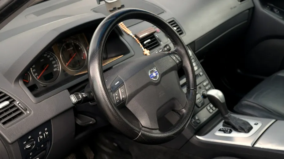VOLVO XC90 -