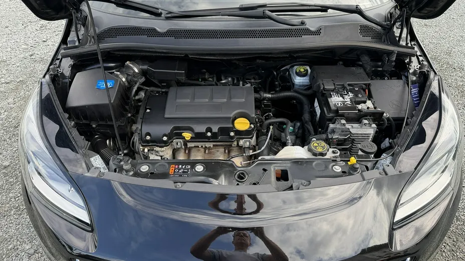OPEL Corsa -