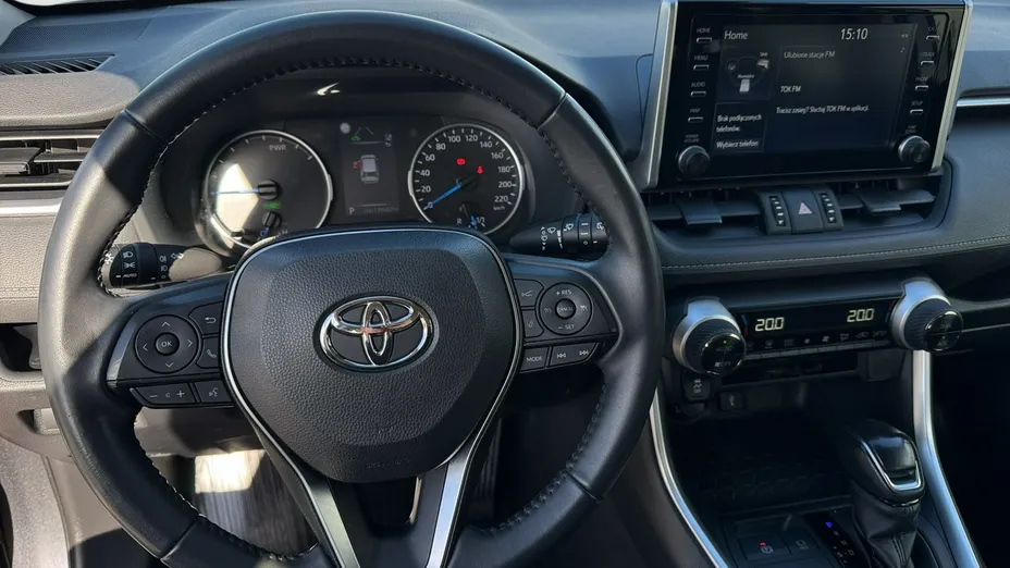TOYOTA RAV4 -