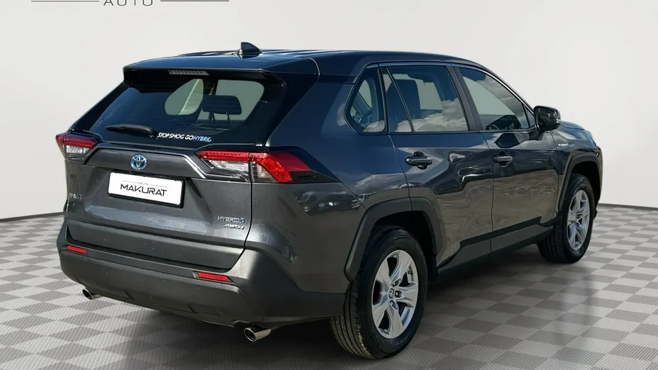 TOYOTA RAV4 -