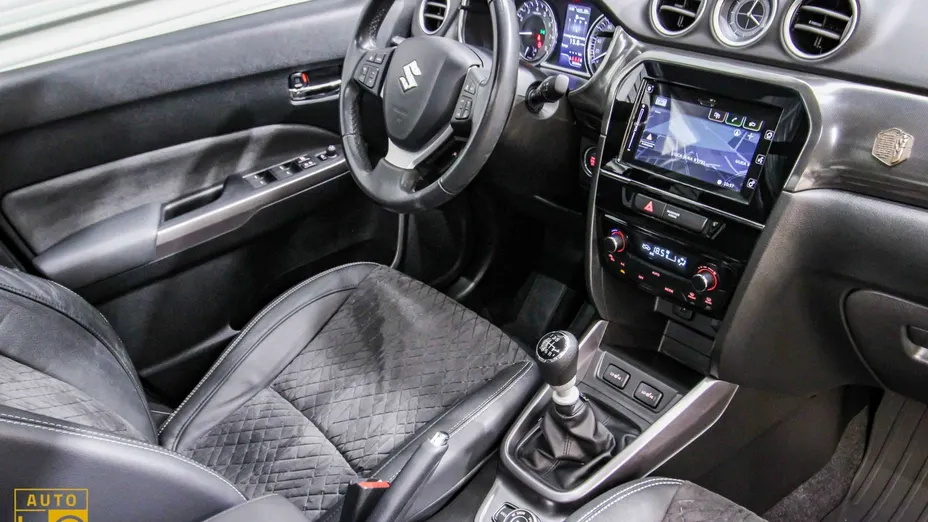 SUZUKI Vitara -