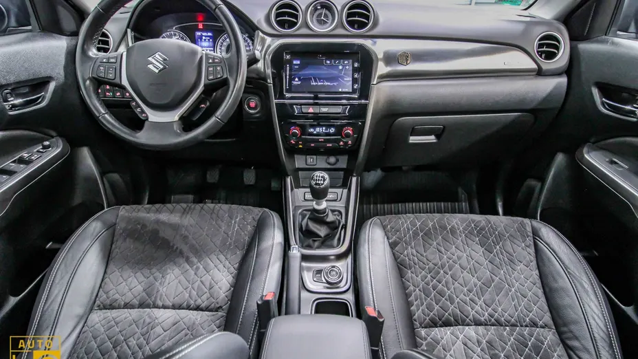 SUZUKI Vitara -