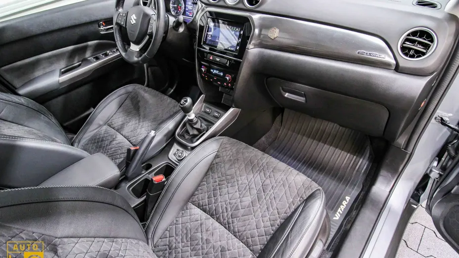 SUZUKI Vitara -