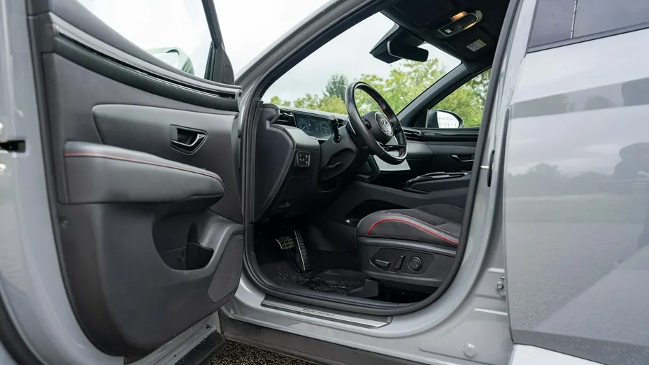 HYUNDAI Tucson -