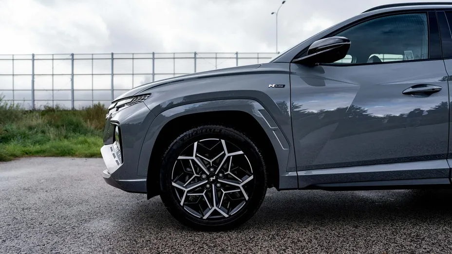 HYUNDAI Tucson -