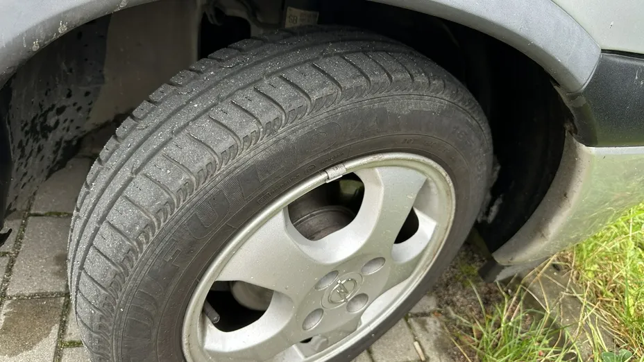 OPEL Corsa -