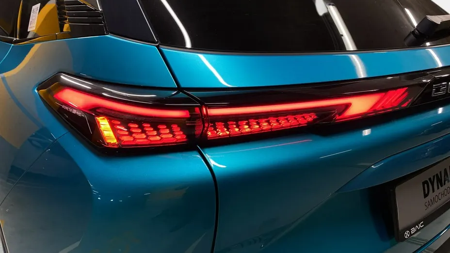 BAIC Beijing 5 -
