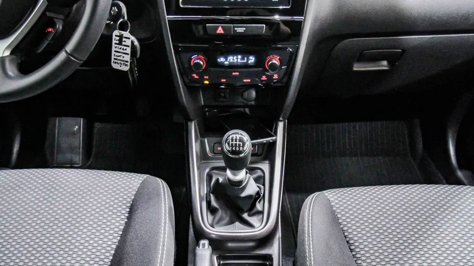 SUZUKI Vitara -