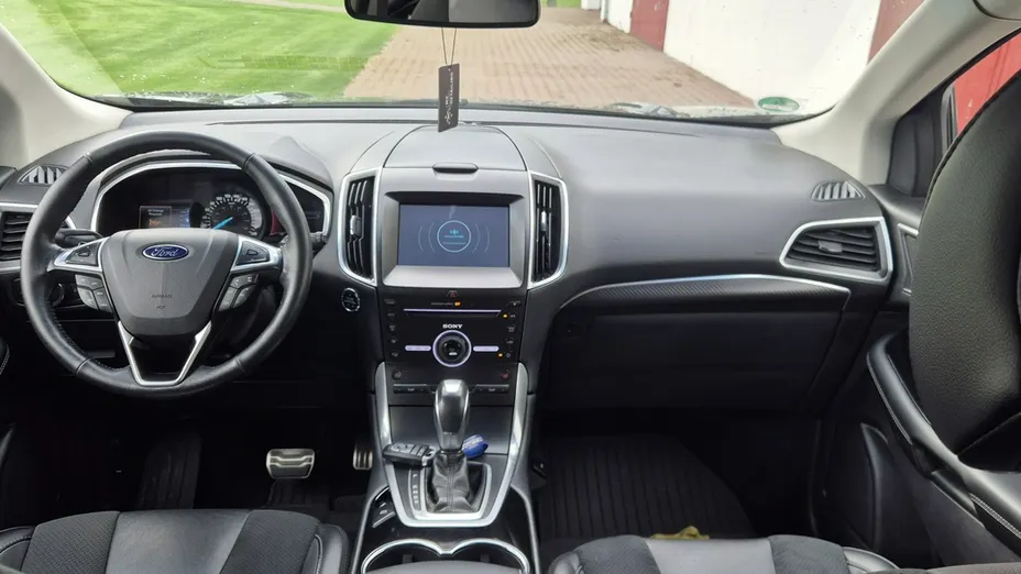 FORD Edge -